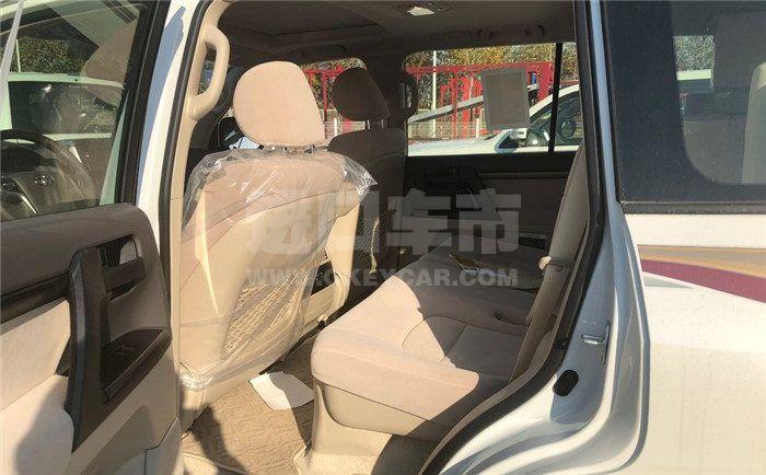 CgAGe1vyfPWAKTroAAIM0mH-gW4076