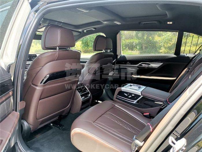 f_900x675_0_q87_autohomecar__ChsEj11mA6aAZQ3yAAJePKOyG8g008