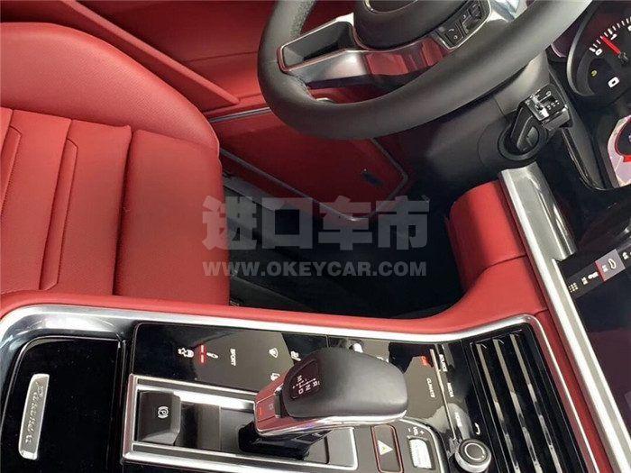 f_900x675_0_q87_autohomecar__ChsEkV1mBkGAcwQ2AASKffEmwwc110