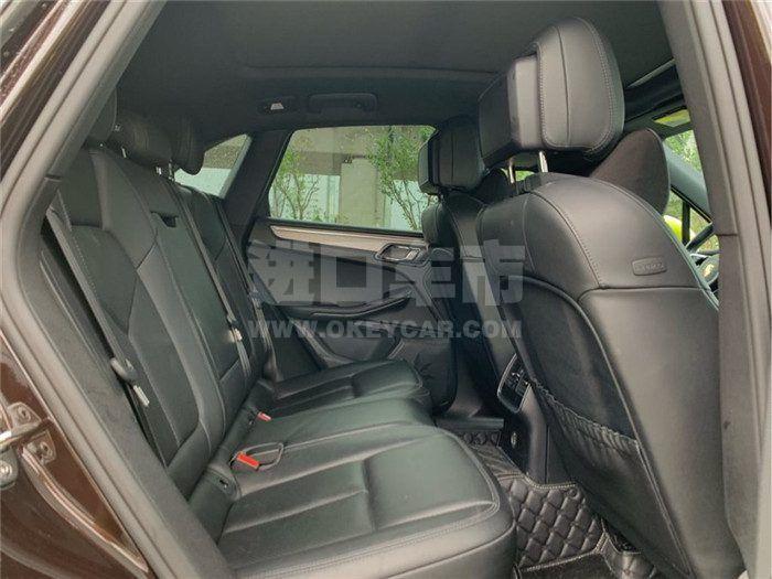 f_900x675_0_q87_autohomecar__ChsEkV1OYiSAYp2XAAGyJQHFom8460