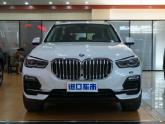 宝马X5自1999年推出以来，一直是中大型豪华SUV的销量冠军，在国内确实受到非常多消费者的追捧，经过二十年的迭代发展，宝马X5又推...