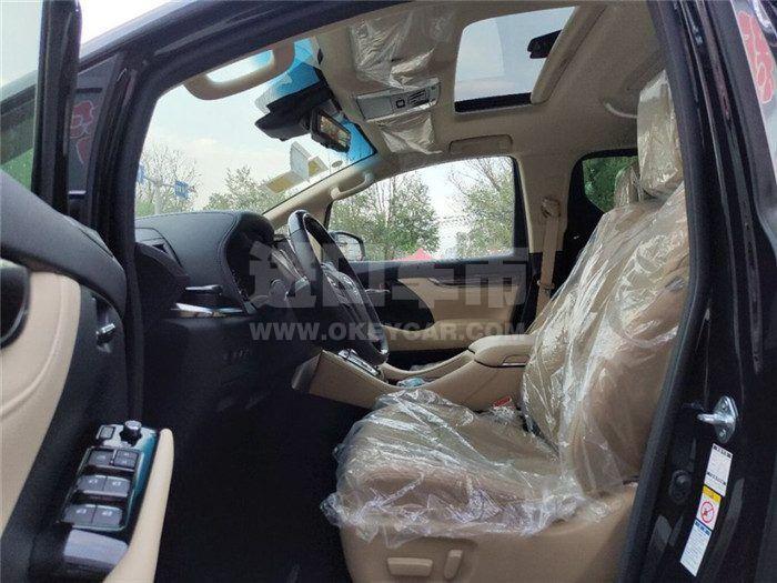 f_900x675_0_q87_autohomecar__ChsEml1rqiqARg7RAAI47MtjYOc406