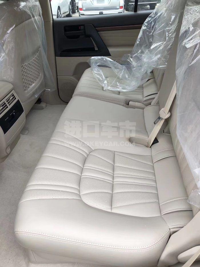 10e8600ac56d456e7e45810423ca004