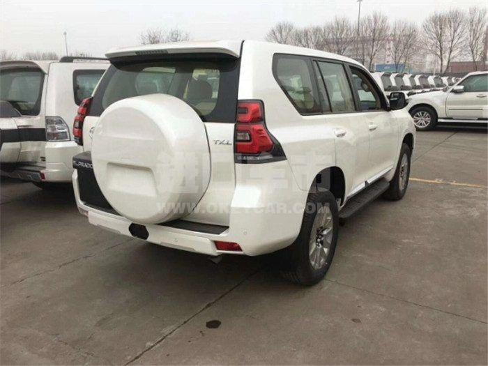 ebdaae195704d94e3b1f8817ec26c16