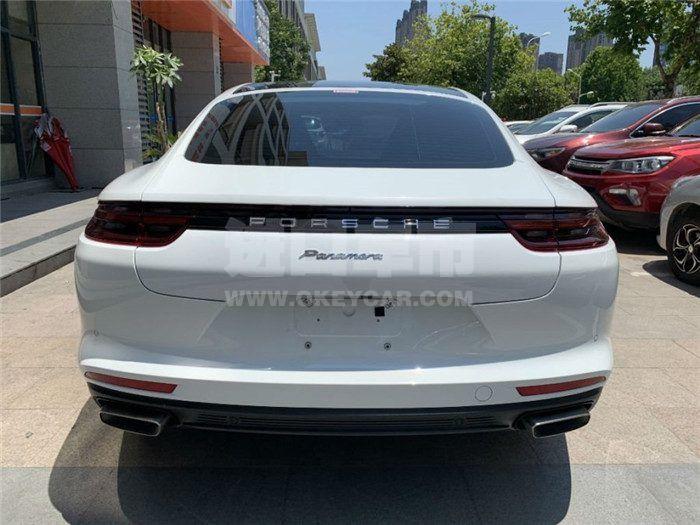 f_900x675_0_q87_autohomecar__ChsEfF1UyBCAQgCEAAIQoUGtja4258