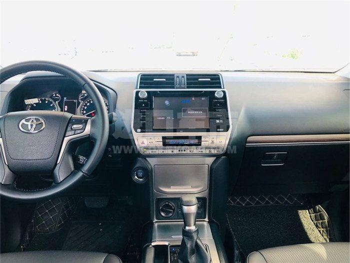f_900x675_0_q87_autohomecar__ChcCP11ZQGiAVGyvAAGiTIsCHtk814