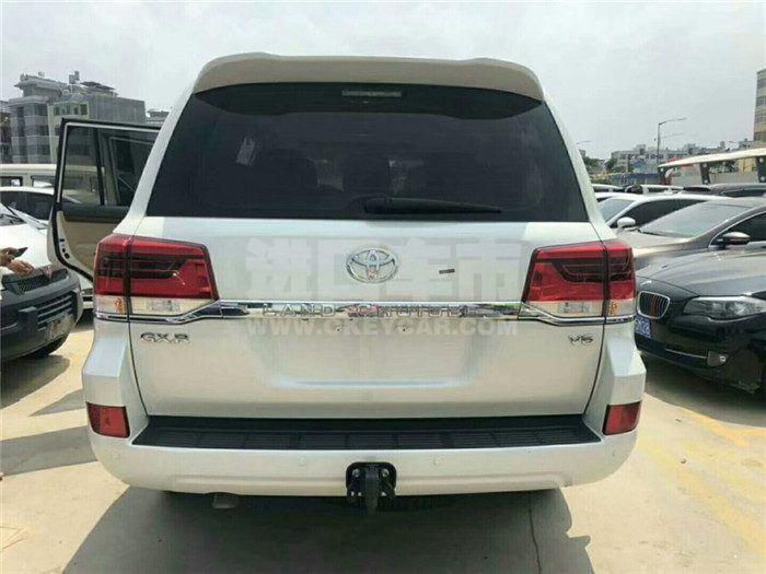 f_900x675_0_q87_autohomecar__ChsEe11rPOeAZv3hAAGKcbwZLuY139