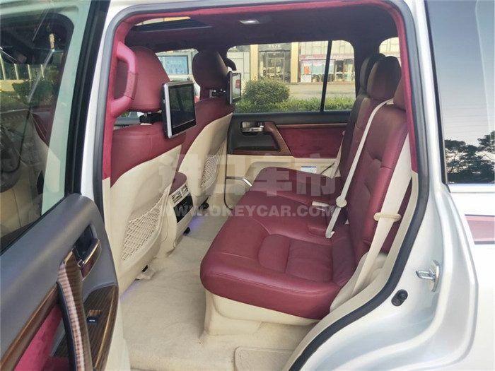 f_900x675_0_q87_autohomecar__ChcCRF1UG8GAC9hJAAHUAJV1NtY119