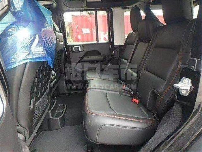 0ab84083df109eb5d831a925eb7e883