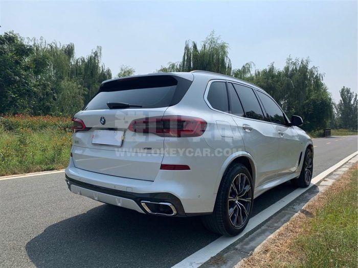 f_900x675_0_q87_autohomecar__ChcCRV1zDgSAQHQmAAKP2z8YwlA853