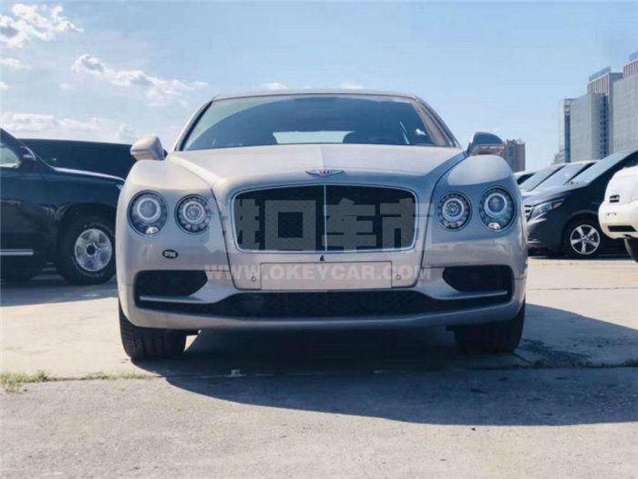 f_900x675_0_q87_autohomecar__ChsEnV1mEhSABsQJAAFUAIyXBds156