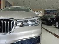 16款 740Li 3.0T 两驱 基本型前大灯