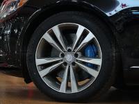 17款 S550e 插电混动 两驱前轮胎