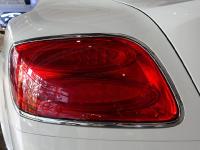 17款 4.0T GT后尾灯