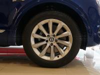 18款 4.0T 柴油 五座前轮胎