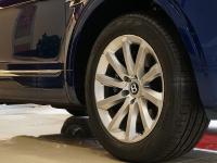 18款 4.0T 柴油 五座前轮胎