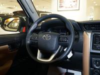 18款 2.7L 四驱 SR5 铁轮方向盘