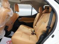 18款 2.7L 四驱 SR5 铁轮后排座椅