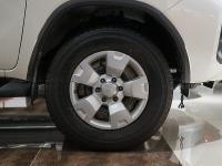 18款 2.7L 四驱 SR5 铁轮前轮胎