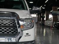 18款 5.7L 四门 SR5 TRD Offroad越野前大灯