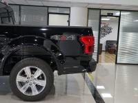 18款 3.5T 四门 白金版后轮胎