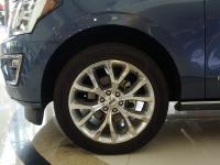 18款 3.5T 四驱 长轴 铂金版前轮胎