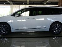 17款 3.6L LTD正侧