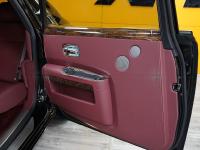 19款 6.6T 长轴距版门板