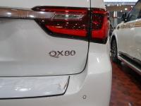 18款 5.6L 顶配后尾灯