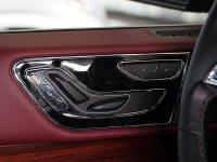 18款 3.5T 四驱 长轴 Reserve门板